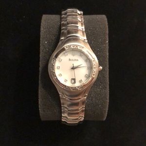Beautiful ladies Bulova watch!